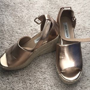 Steve Madden rose gold wedges!